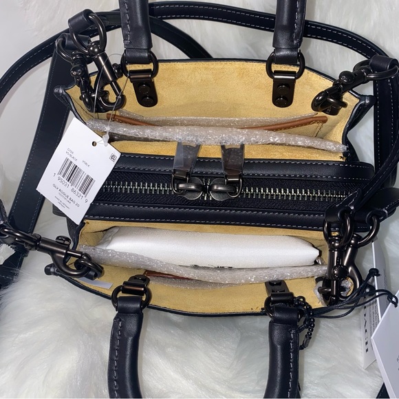 Coach leather small rogue purse New - Picture 7 of 14